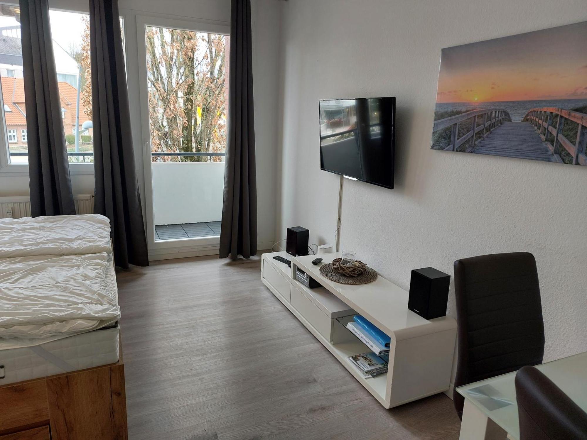 Sonnenschein Inkl Strandkorb Vom 01 05-01 10 * Грёмиц